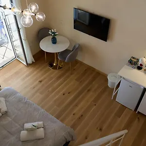 Alesuite Napoli