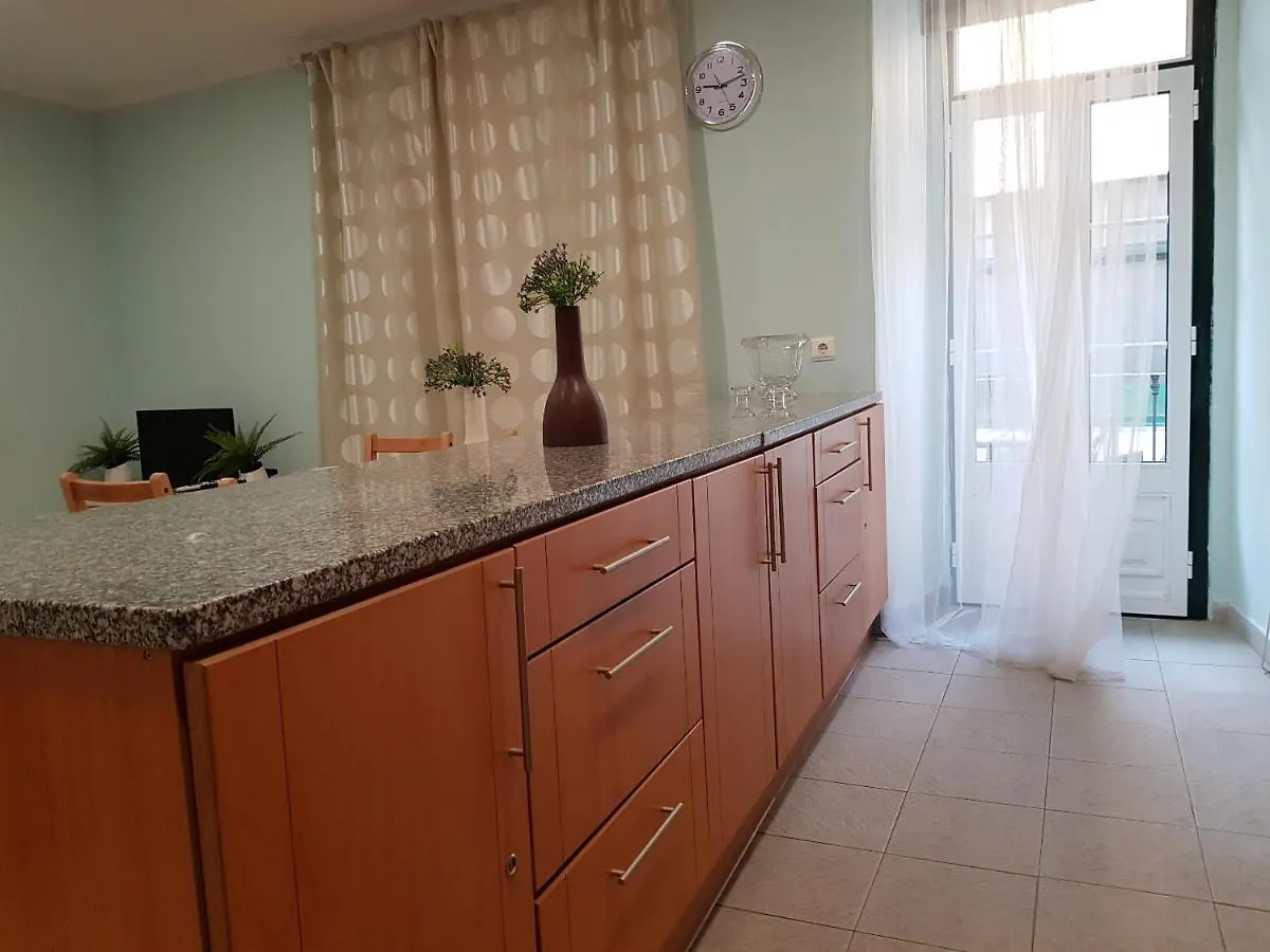 Martim Moniz Charming By Lisbon Village Apartments