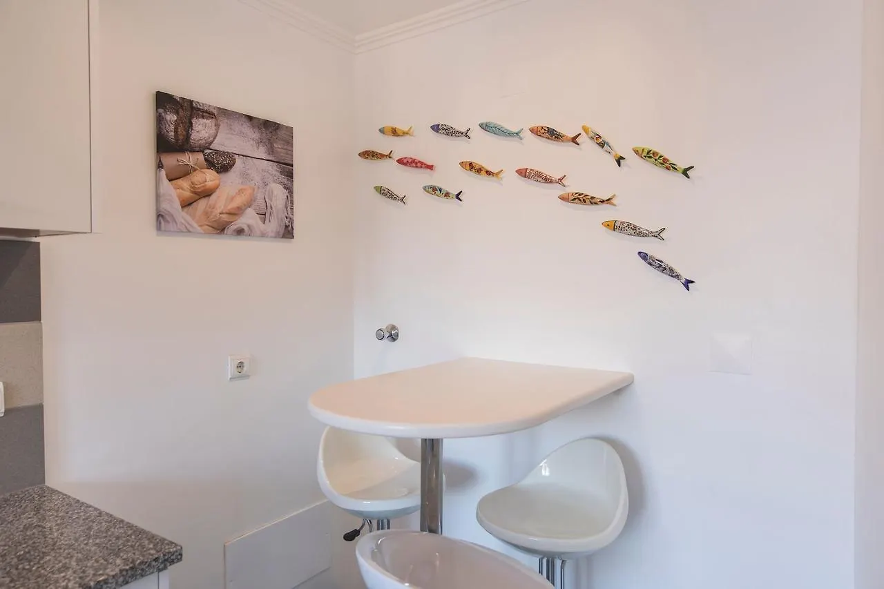 Martim Moniz Charming By Lisbon Village Apartments