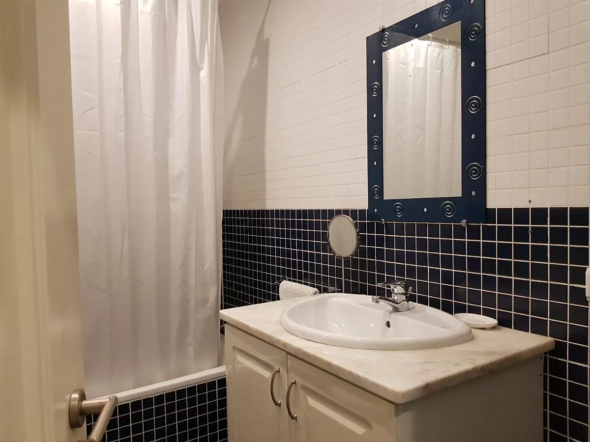 Martim Moniz Charming By Lisbon Village Apartments